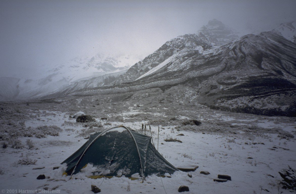 Another winter morning in basecamp