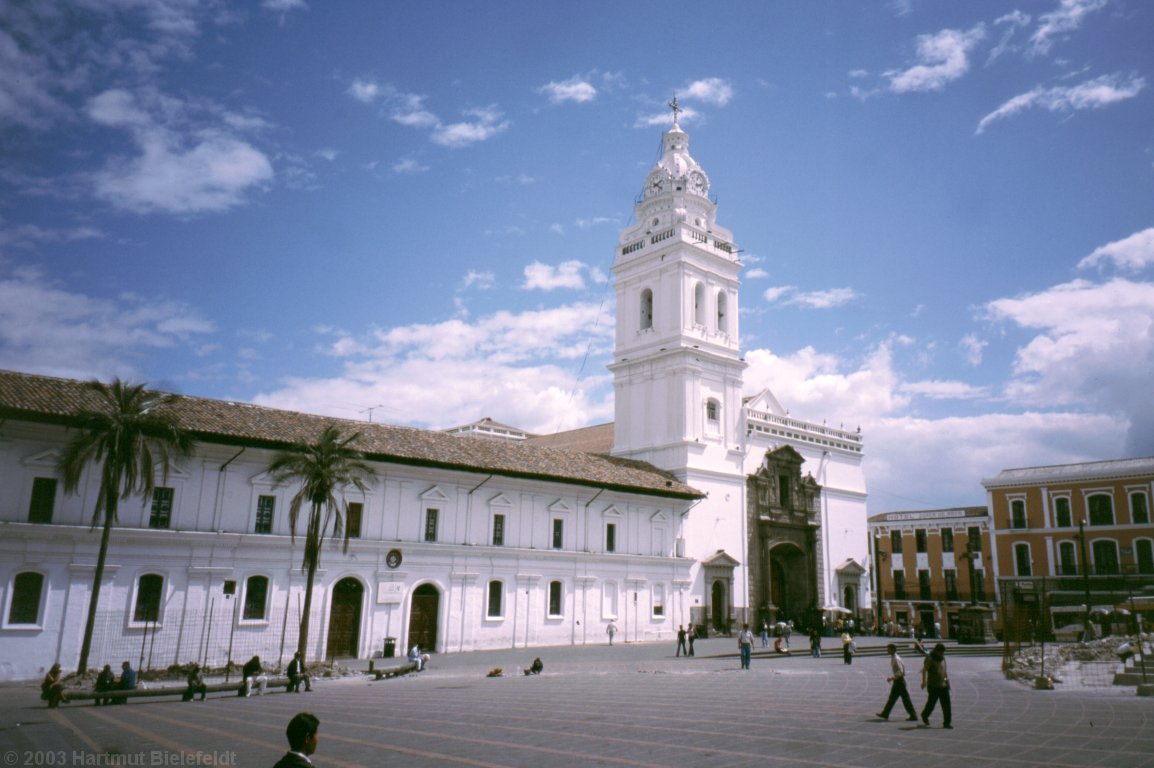 Quito, Plaza de Santo Domingo
