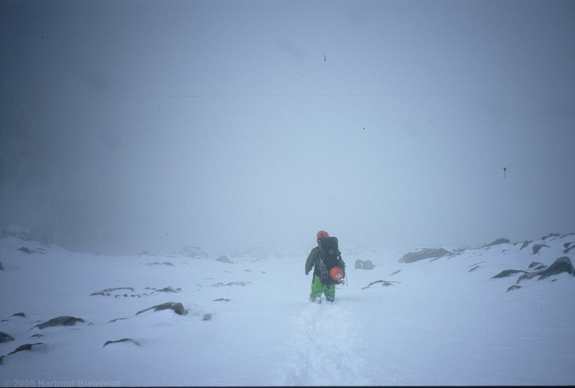 Hartmut descends from camp 3