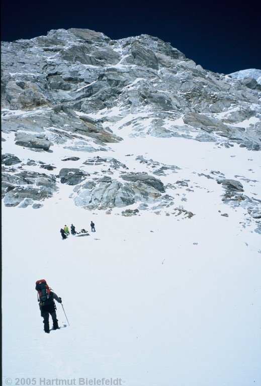 From camp 3, now the big traverse is tackled