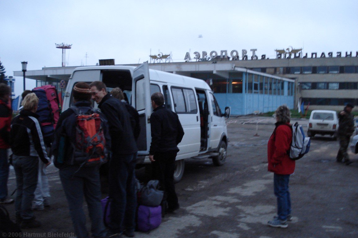 Morgens am Flughafen in Mineralnye Vody