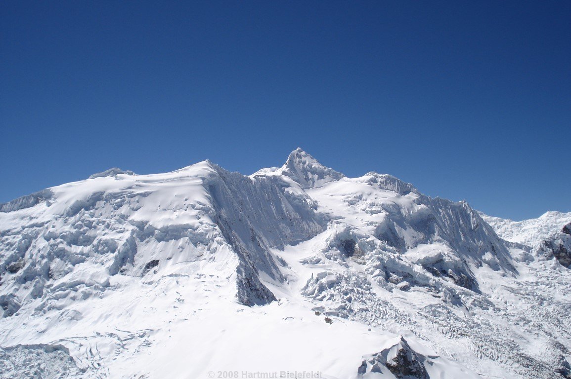 Palcaraju (6274 m) is a complicated mountain which is rarely visited