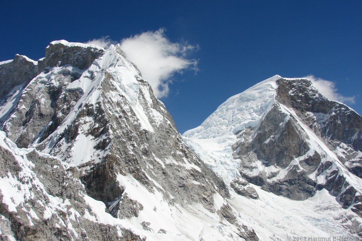 Huascarán Sur (links) und Norte (rechts)