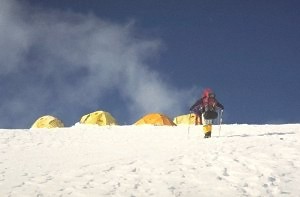 Arrival at camp 2 (7000 m)