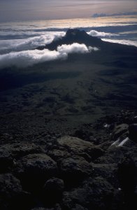 Blick vom Stella Point zu Mawenzi und Kibo Hut