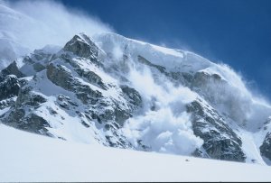 Avalanche at Mana Peak
