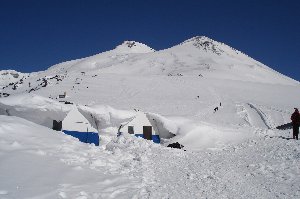 Elbrus seems so near - but isn't