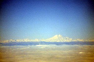 Der Elbrus vom Flugzeug aus gesehen