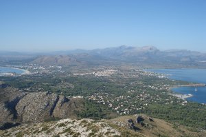 Alcudia, dahinter Massanella, Major und Tomir