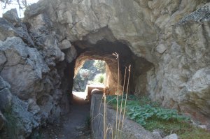 Ein krzerer  der diversen Tunnels