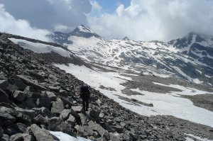 Der Weiterweg ist lang und voller Schnee