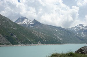 Blick zurück vom Stausee auf Galmenhorn und Spechhorn