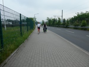 Nina übernimmt die Begleitung. Noch 43 km.