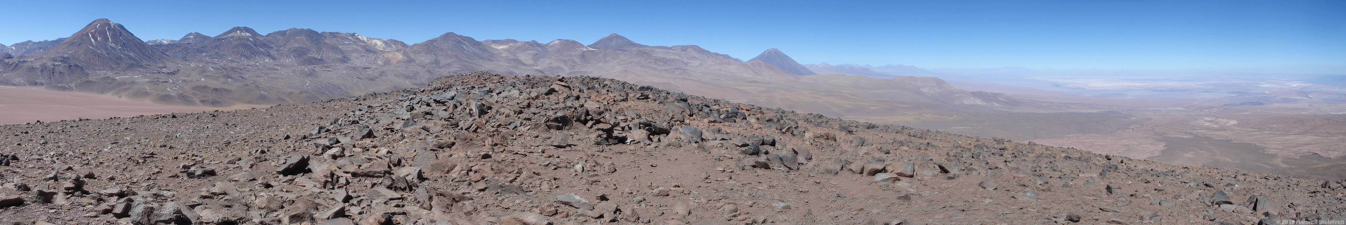 Aussicht nach S�dosten: Colorado, Sairec�bur-Gruppe, Licanc�bur