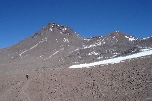 The route leads directly towards Acamarachi