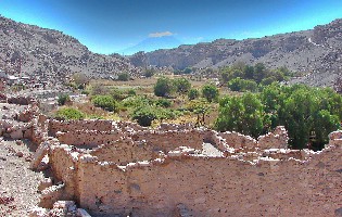 Pukara de Lasana; hinten der Volcán San Pedro