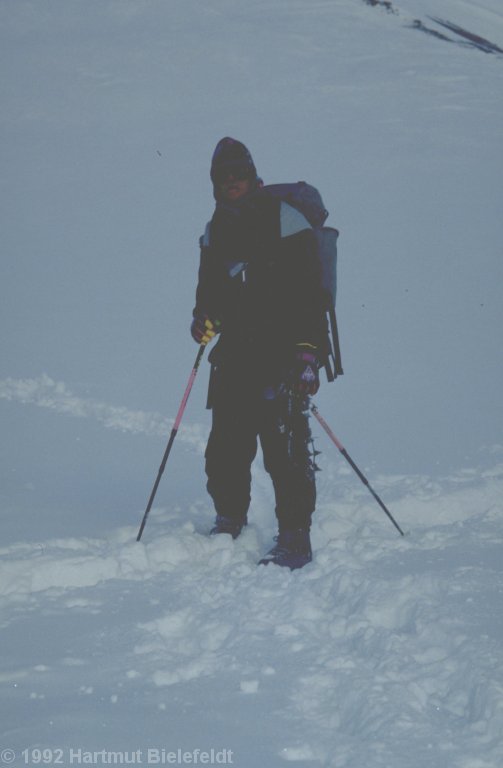 In the evening at 8 pm, camp 3 is reached again