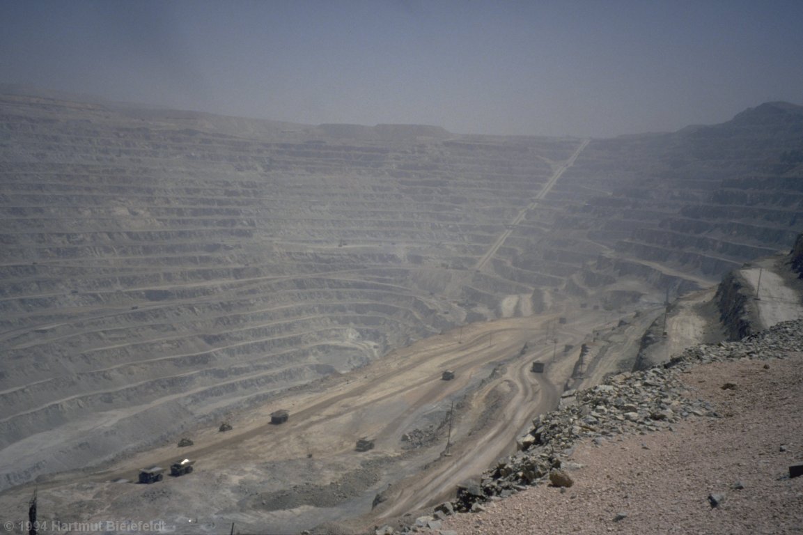 The copper mine of Chuquicamata is the world´s largest open pit; it contributes one fourth of the global copper production.