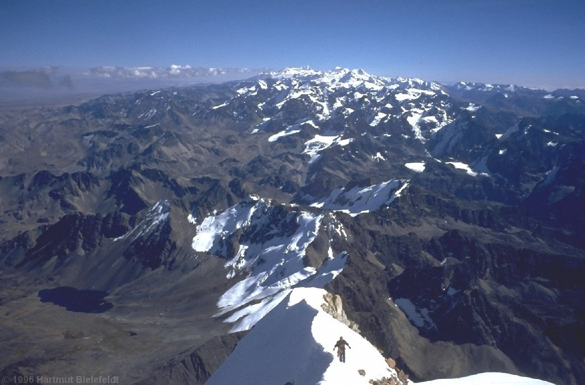 A far view to northwest across the Condoriri group