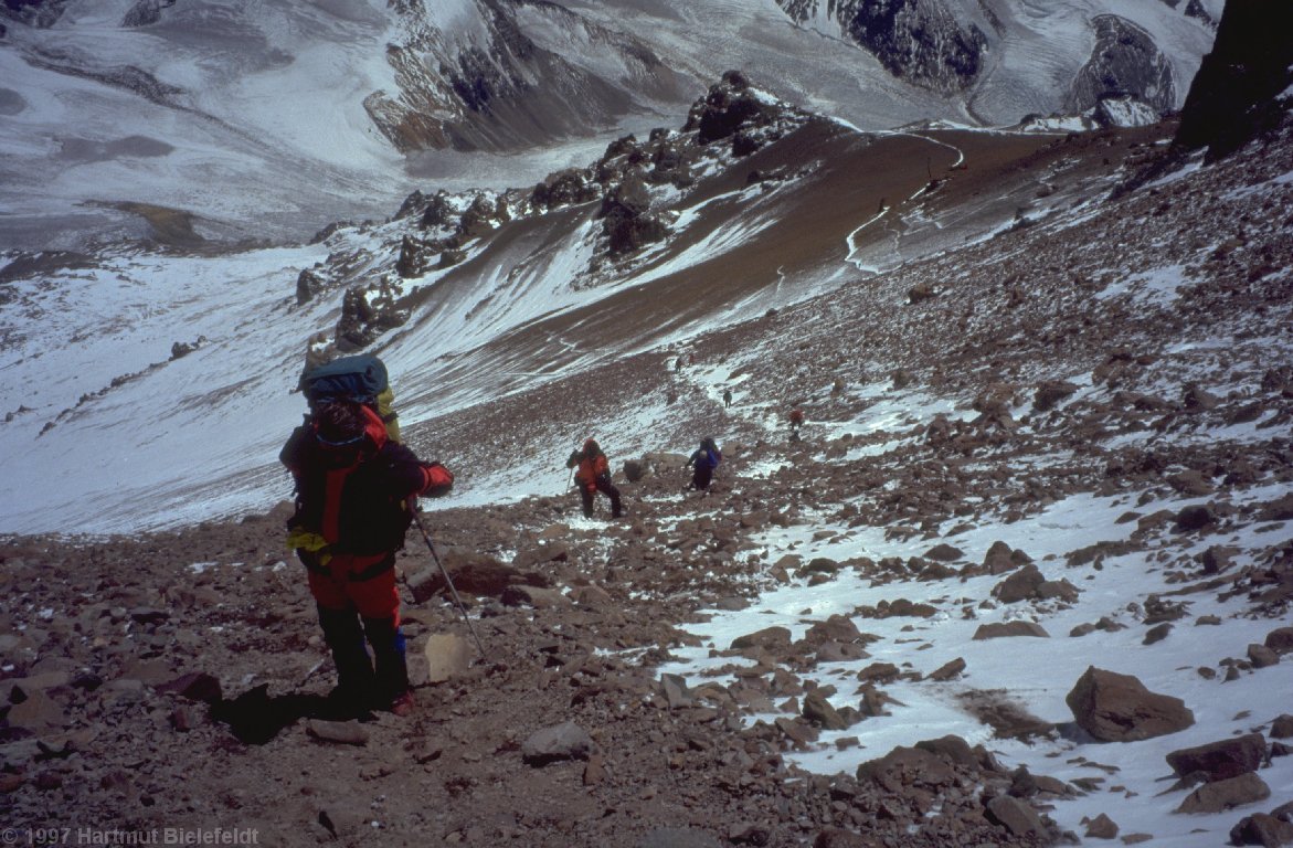 Die Route wird langsam immer steiler und recht mühsam.