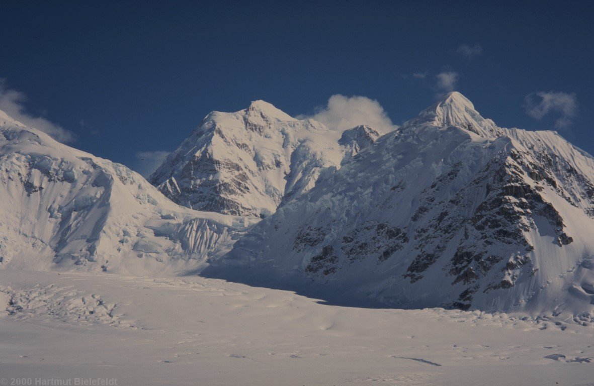 Mount Hunter und andere vorgelagerte Berge.