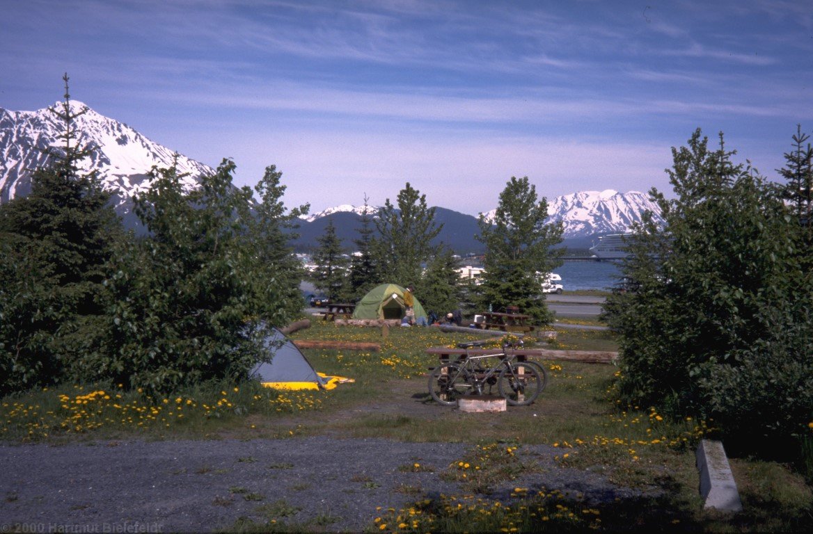 Der Waterfront Campground in Seward ist direkt am Meer gelegen.