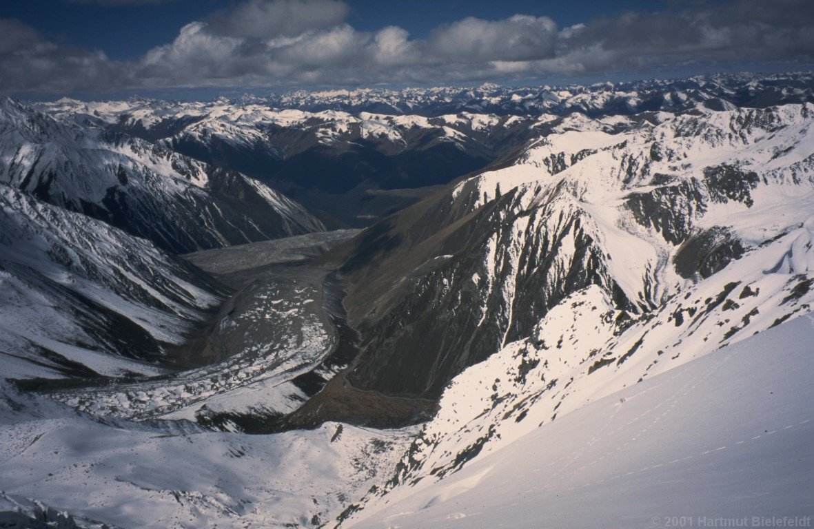 Im Couloir weitet sich der Ausblick.