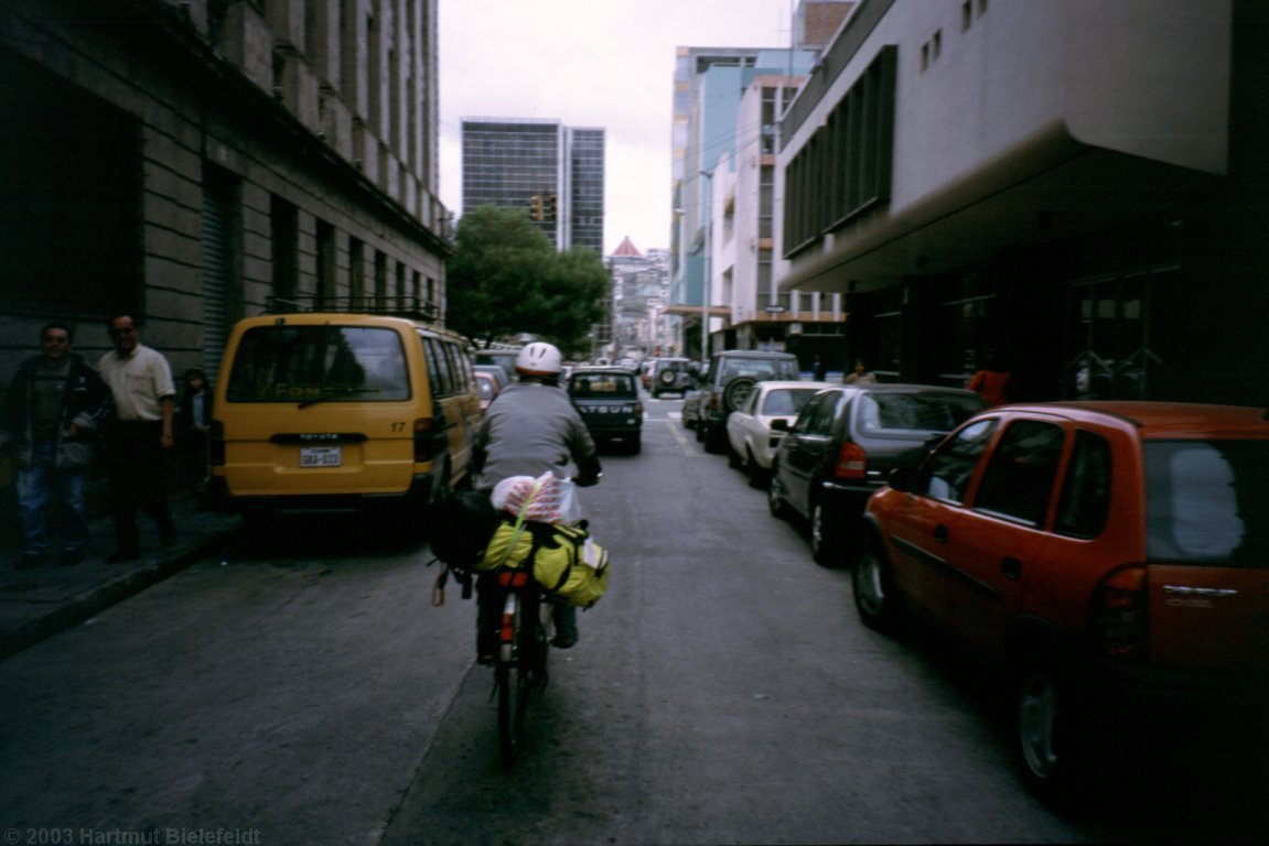 Wieder in Ambato. Per Fahrrad in der Stadt, das ist die 