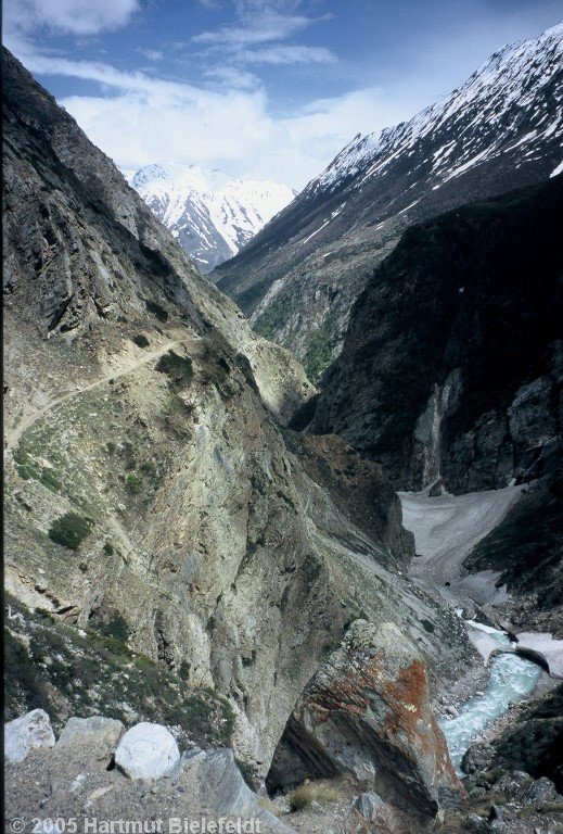 In der Niti-Schlucht