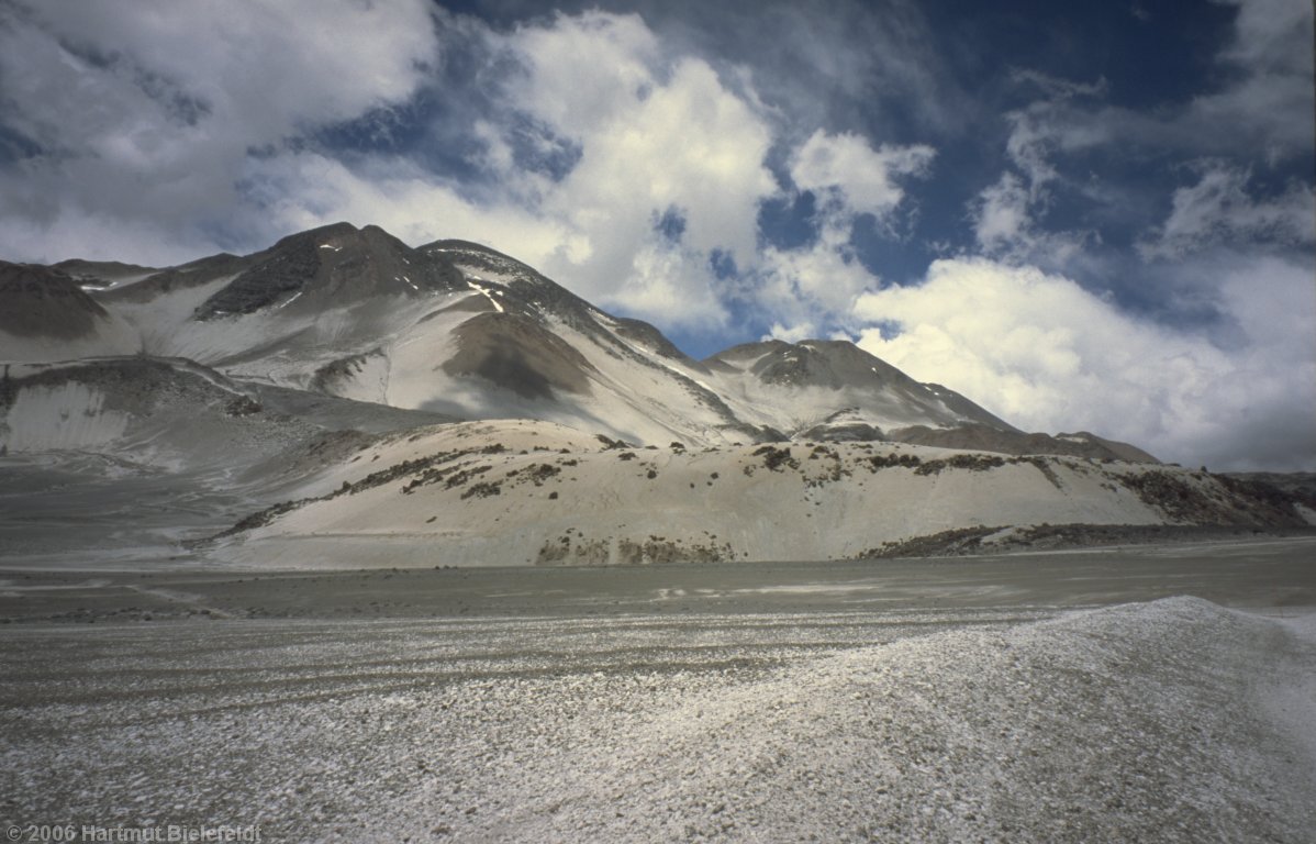 on the way from the lower refugio to the main road