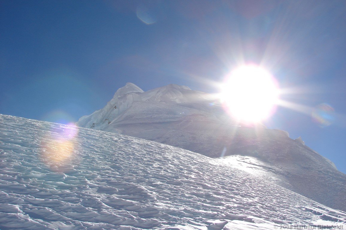 am Grat erreicht uns die Sonne wenigstens kurz