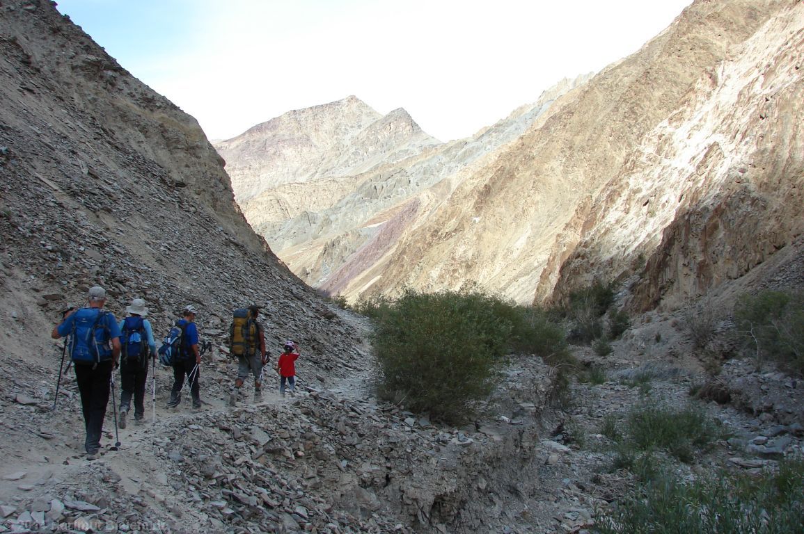 Weiter gehts das Shingo-Tal abw�rts