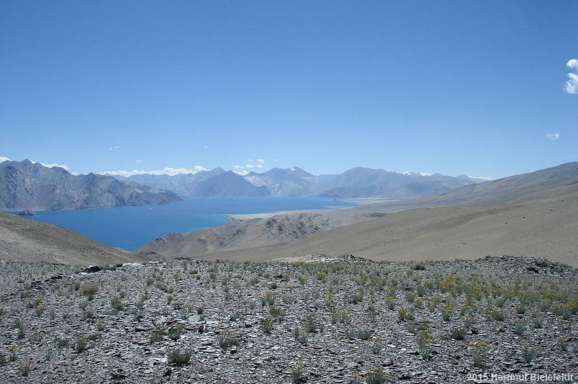 Irgendwo dort verl�uft die Grenze zu China