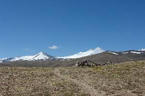Kostse La (5400 m): The 6000m peaks of our target region