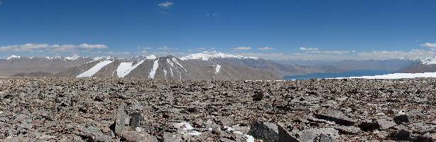panorama from south summit: Spangnak Ri, border summits, Lungser/Chamser, Tsomoriri, Mentok, Gyama
