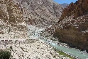 road along Indus