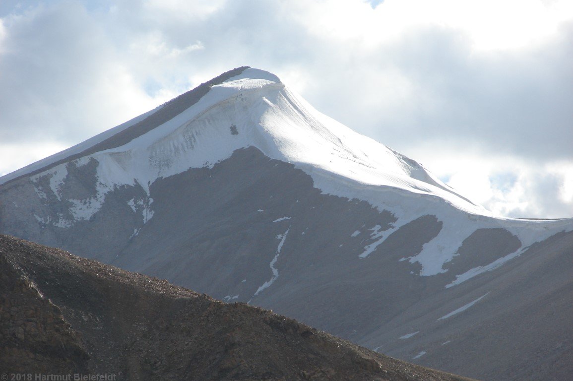 Kangsalmathug (5770 m)