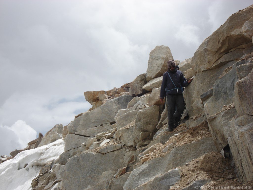 schuttiger Abstieg zum Gletscher