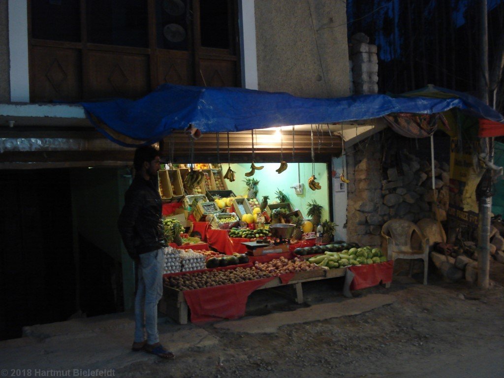 Obst- und Gemüseladen in Leh