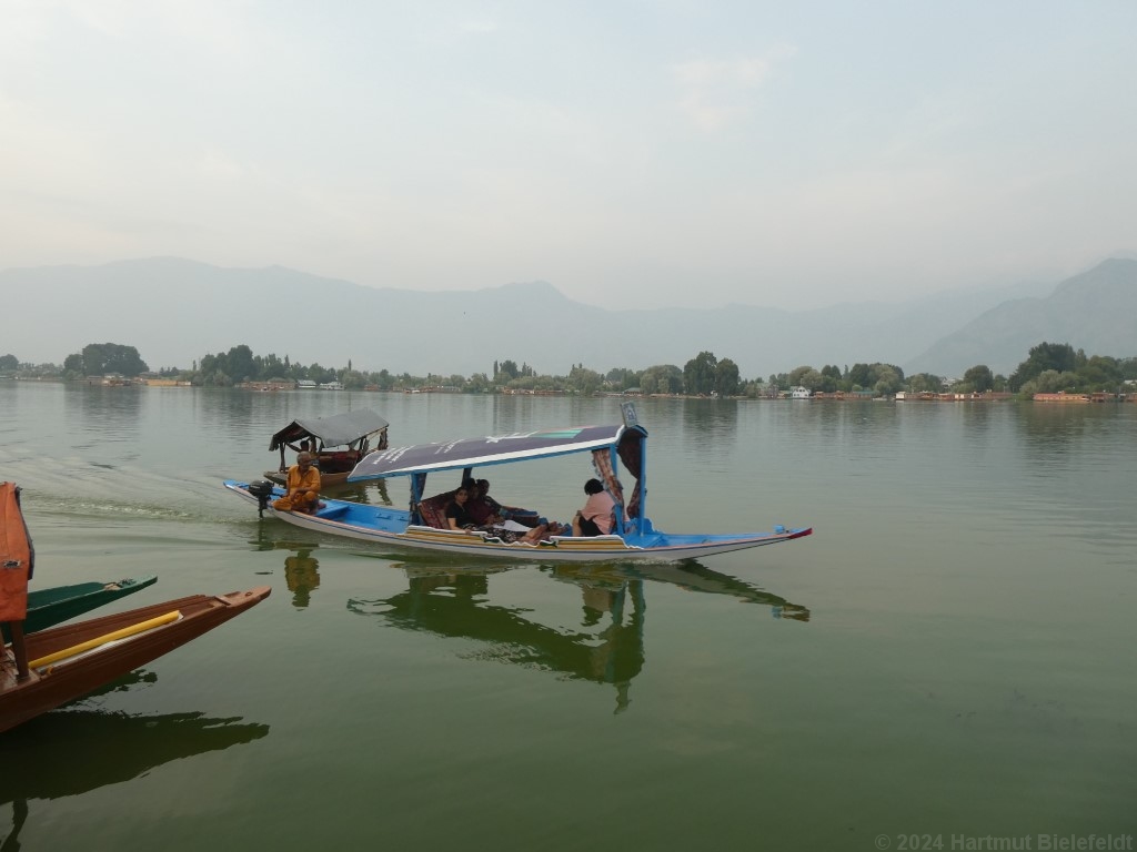 Nigeen Lake
