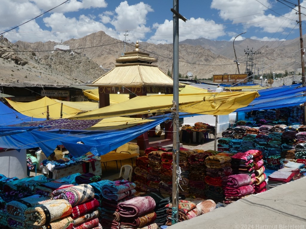 Carpet market in Leh