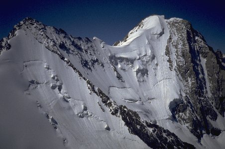 Das sind 'nur' die F�nftausender der Alai-Kette auf dem Weg ins Basislager